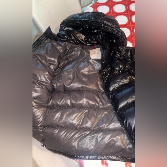 Moncler Maya Authentic - Picture 2 of 4